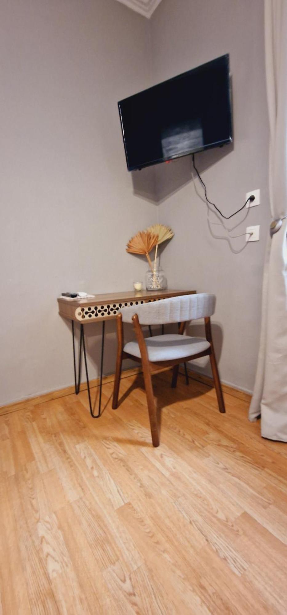 Closer "Egnatia Apartment 4" Thessaloniki Exterior photo
